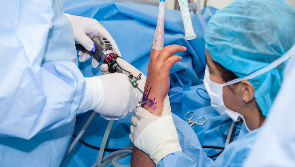 Top Hand Surgeon in Delhi | Trusted hand Doctor Anubhav Gupta